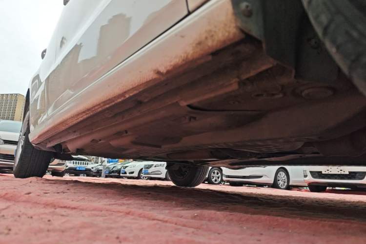 Used Volkswagen Polo 2016 1.6L Automatic Comfort Model Right Side Sill