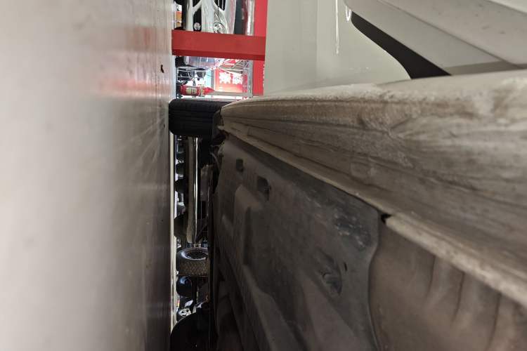 Used Volkswagen Polo 2016 1.6L Automatic Comfort Model Right Side Sill