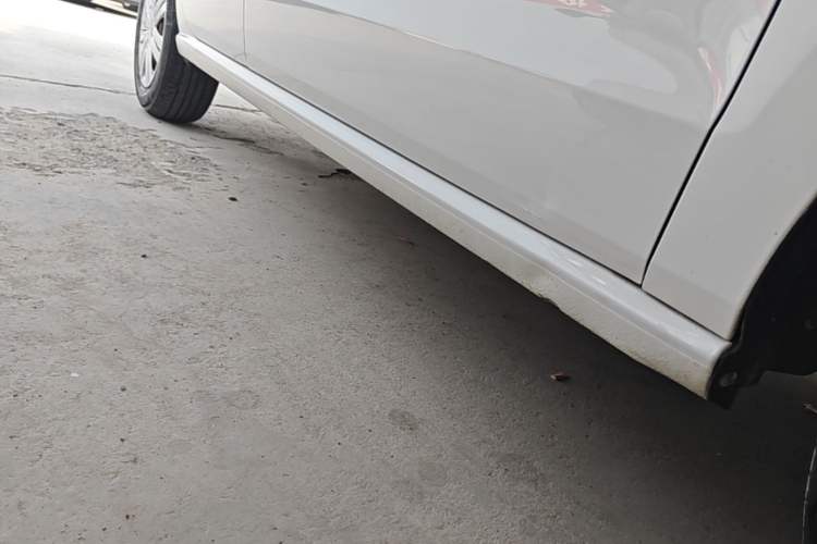 Used Volkswagen Polo 2016 1.4L Automatic Trendy Model Right Side Sill