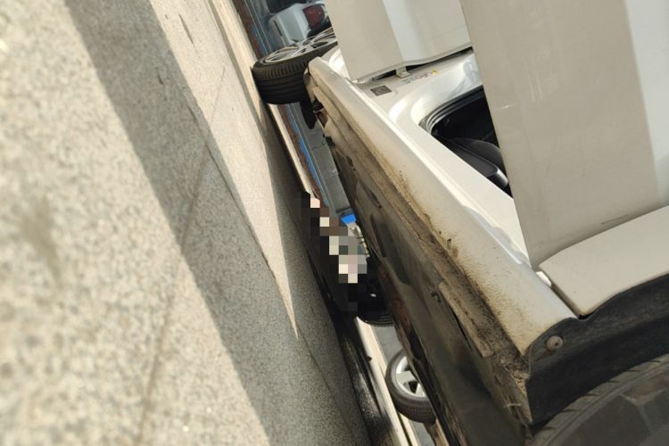 Used Volkswagen Polo 2016 1.6L Automatic Comfort Model Right Side Sill