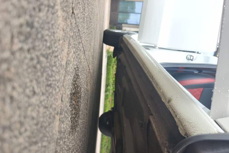 Used Volkswagen Polo 2016 1.4L Manual Fashion Model Right Side Sill