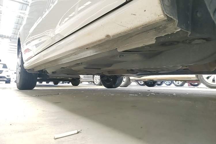 Used Volkswagen Polo 2016 1.6L Automatic Comfort Model Right Side Sill