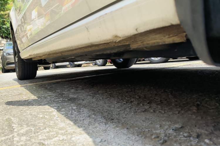 Used Volkswagen Polo 2016 1.4L Automatic Trendy Model Right Side Sill