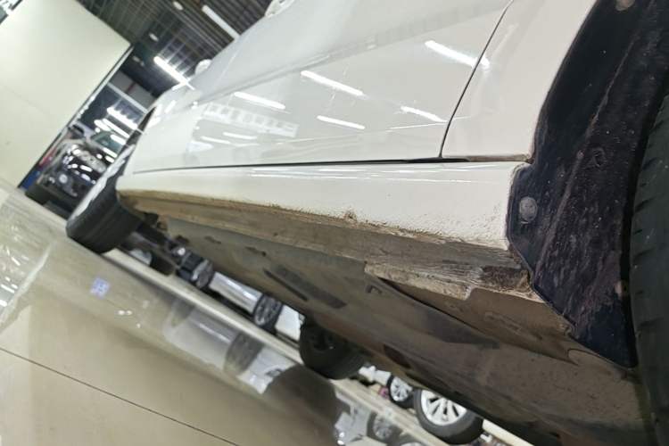 Used Volkswagen Polo 2016 1.4L Automatic Trendy Model Right Side Sill