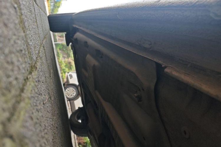 Used Volkswagen Polo 2016 1.4L Manual Fashion Model Right Side Sill