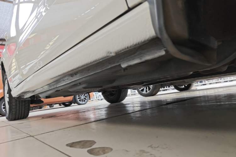 Used Volkswagen Polo 2016 1.4L Automatic Trendy Model Right Side Sill