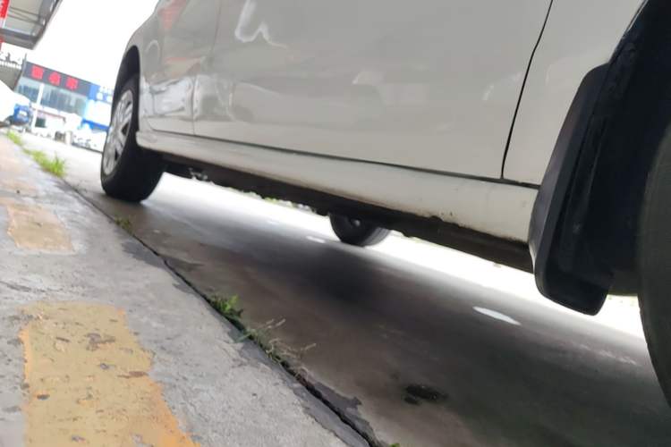 Used Volkswagen Polo 2016 1.4L Automatic Trendy Model Right Side Sill