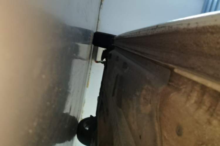 Used Volkswagen Polo 2016 1.6L Automatic Comfort Model Right Side Sill