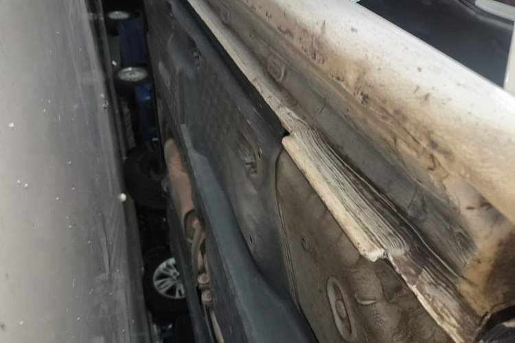 Used Volkswagen Polo 2016 1.6L Manual Comfort Model Right Side Sill