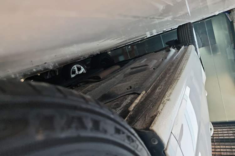 Used Volkswagen Polo 2016 1.6L Automatic Comfort Model Right Side Sill