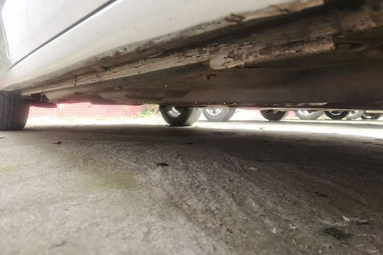 Used Volkswagen Polo 2016 1.4L Manual Fashion Model Right Side Sill