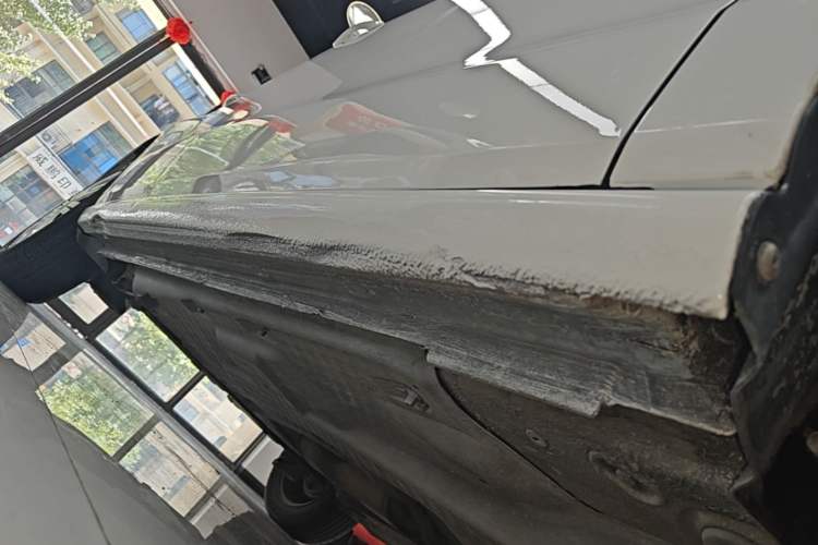 Used Volkswagen Polo 2016 1.6L Automatic Comfort Model Right Side Sill