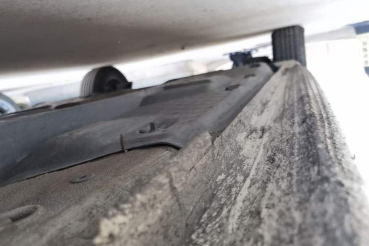 Used Volkswagen Polo 2016 1.4L Manual Fashion Model Right Side Sill