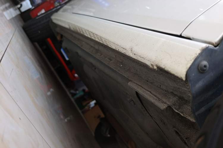Used Volkswagen Polo 2016 1.4L Automatic Trendy Model Right Side Sill