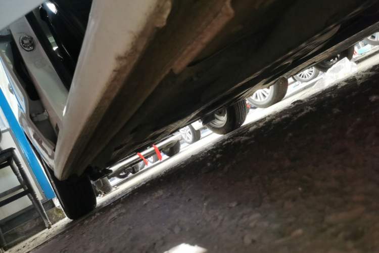 Used Volkswagen Polo 2016 1.6L Automatic Comfort Model Right Side Sill