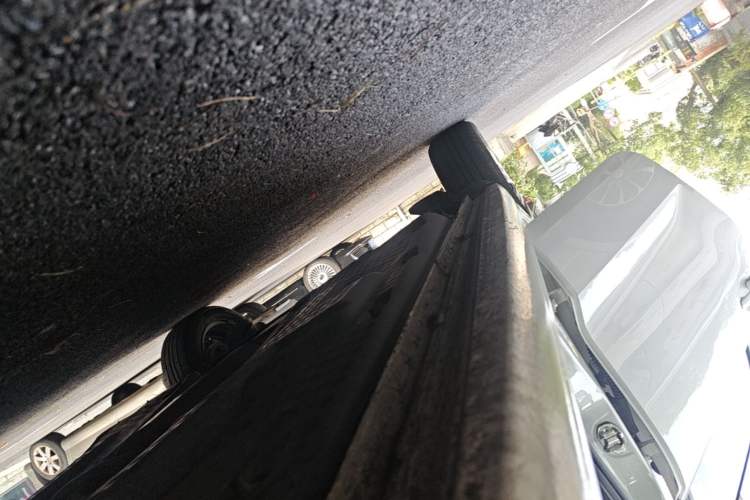 Used Volkswagen Polo 2016 1.6L Automatic Comfort Model Right Side Sill