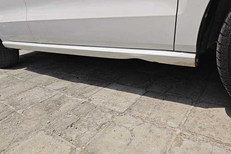 Used Volkswagen Polo 2016 1.6L Automatic Comfort Model Right Side Sill