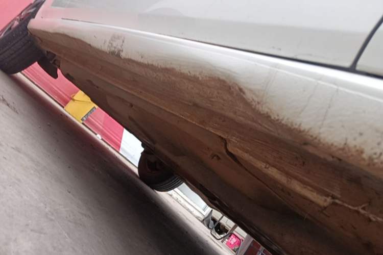 Used Volkswagen Polo 2016 1.4L Manual Fashion Model Right Side Sill