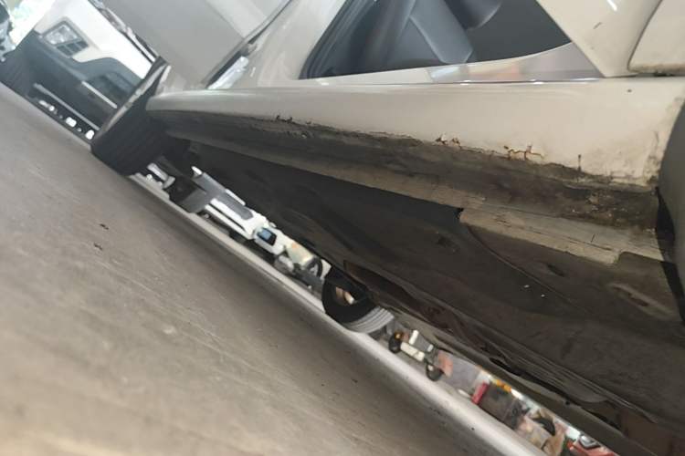 Used Volkswagen Polo 2016 1.4L Automatic Trendy Model Right Side Sill