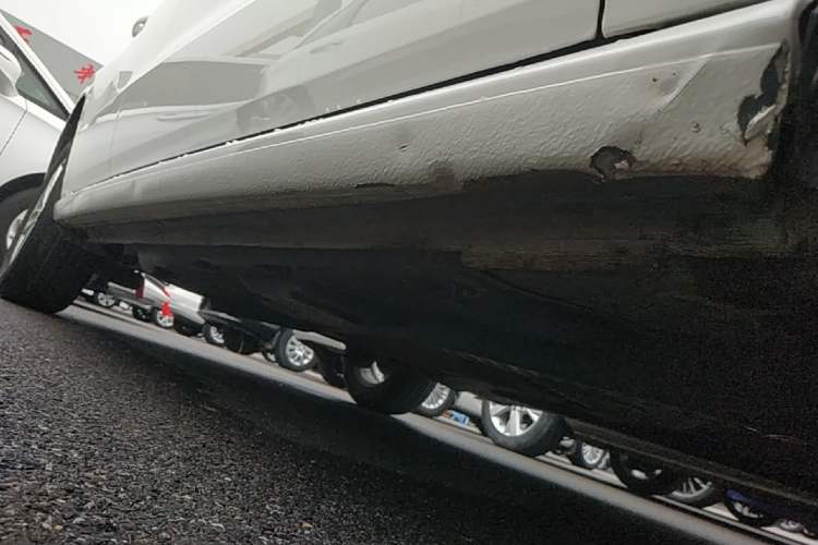 Used Volkswagen Polo 2016 1.4L Automatic Trendy Model Right Side Sill