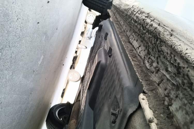 Used Volkswagen Polo 2016 1.6L Automatic Comfort Model Right Side Sill