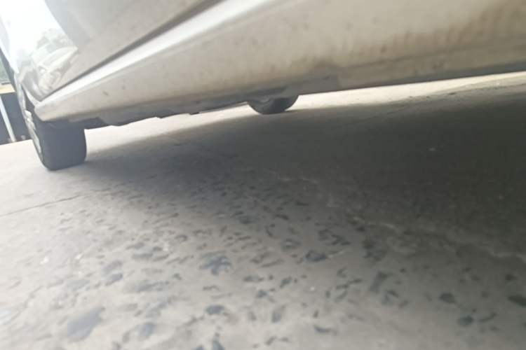 Used Volkswagen Polo 2016 1.4L Automatic Trendy Model Right Side Sill