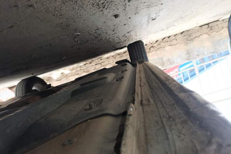 Used Volkswagen Polo 2016 1.4L Automatic Trendy Model Right Side Sill