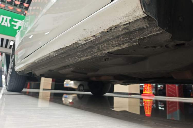 Used Volkswagen Polo 2016 1.6L Automatic Comfort Model Right Side Sill