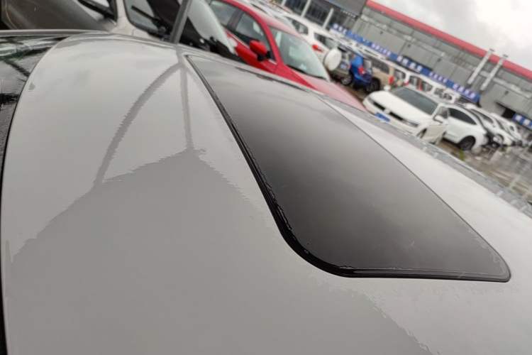 Used Volkswagen Polo 2016 1.6L Automatic Comfort Model Roof