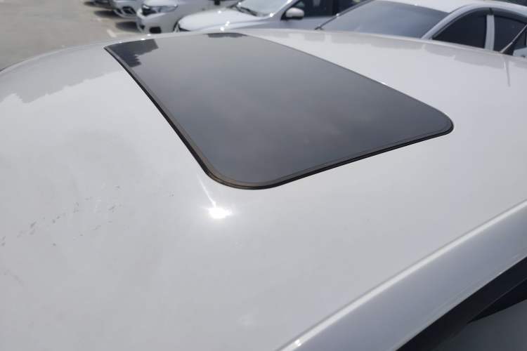 Used Volkswagen Polo 2016 1.6L Automatic Comfort Model Roof