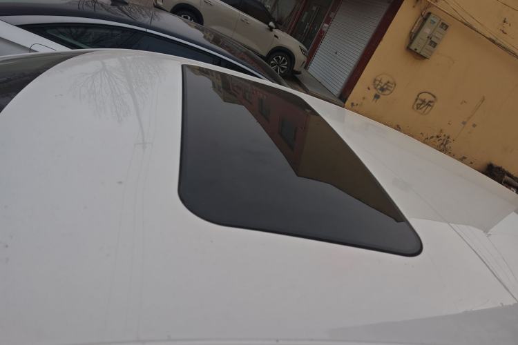 Used Volkswagen Polo 2016 1.6L Automatic Comfort Model Roof