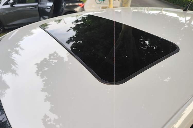 Used Volkswagen Polo 2016 1.6L Automatic Comfort Model Roof