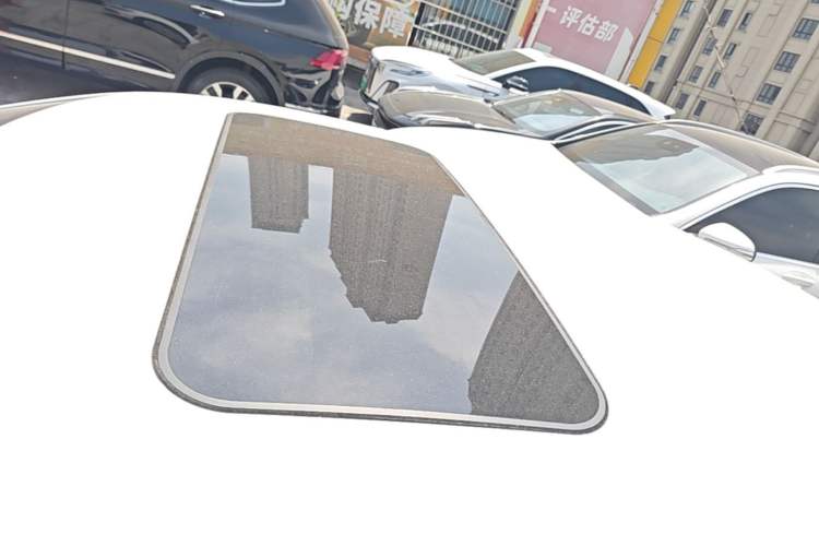 Used Volkswagen Polo 2016 1.6L Automatic Comfort Model Roof