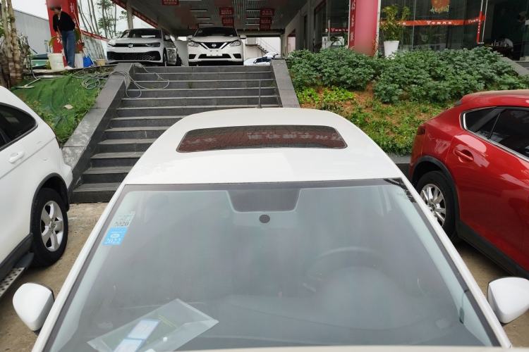Used Volkswagen Polo 2016 1.6L Automatic Comfort Model Roof
