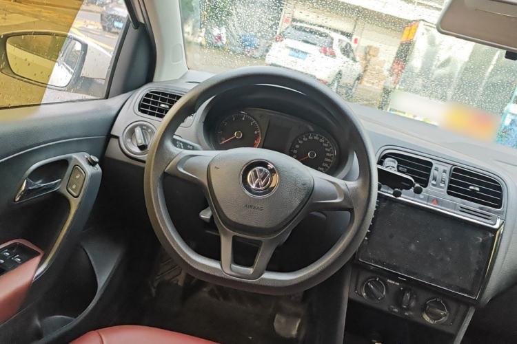 Used Volkswagen Polo 2016 1.4L Automatic Trendy Model Steering Wheel