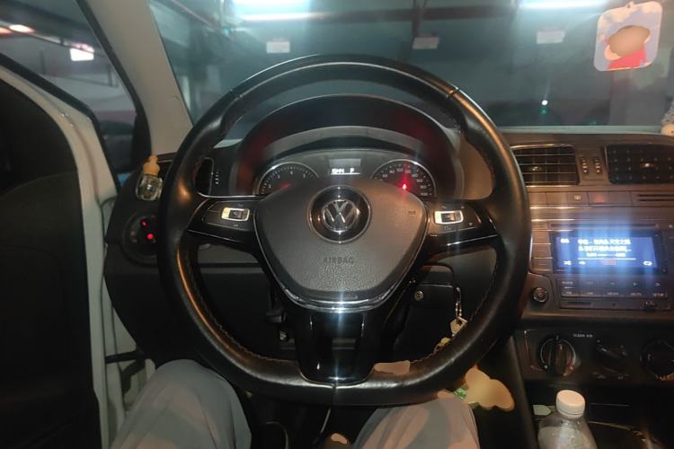 Used Volkswagen Polo 2016 1.6L Automatic Comfort Model Steering Wheel