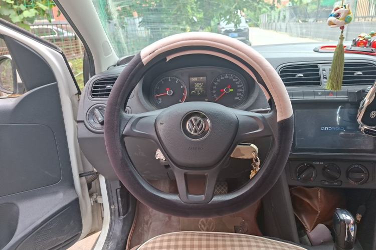 Used Volkswagen Polo 2016 1.4L Automatic Trendy Model Steering Wheel