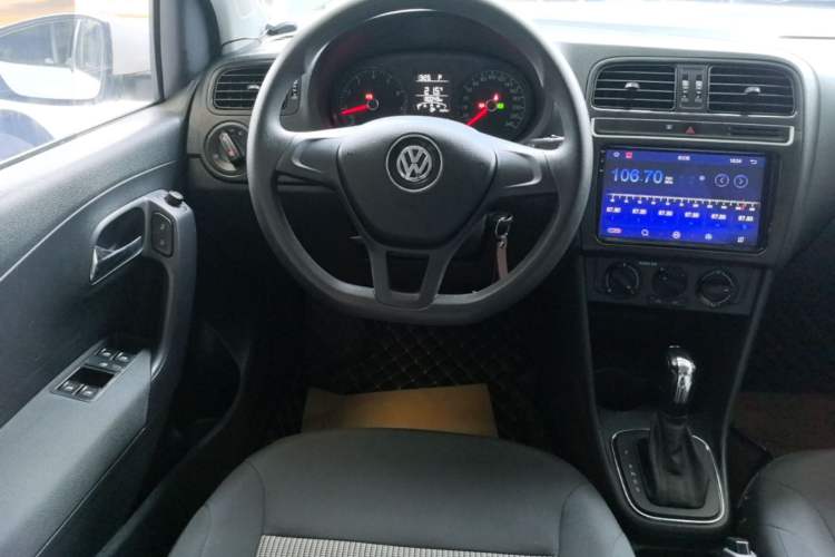 Used Volkswagen Polo 2016 1.4L Automatic Trendy Model Steering Wheel