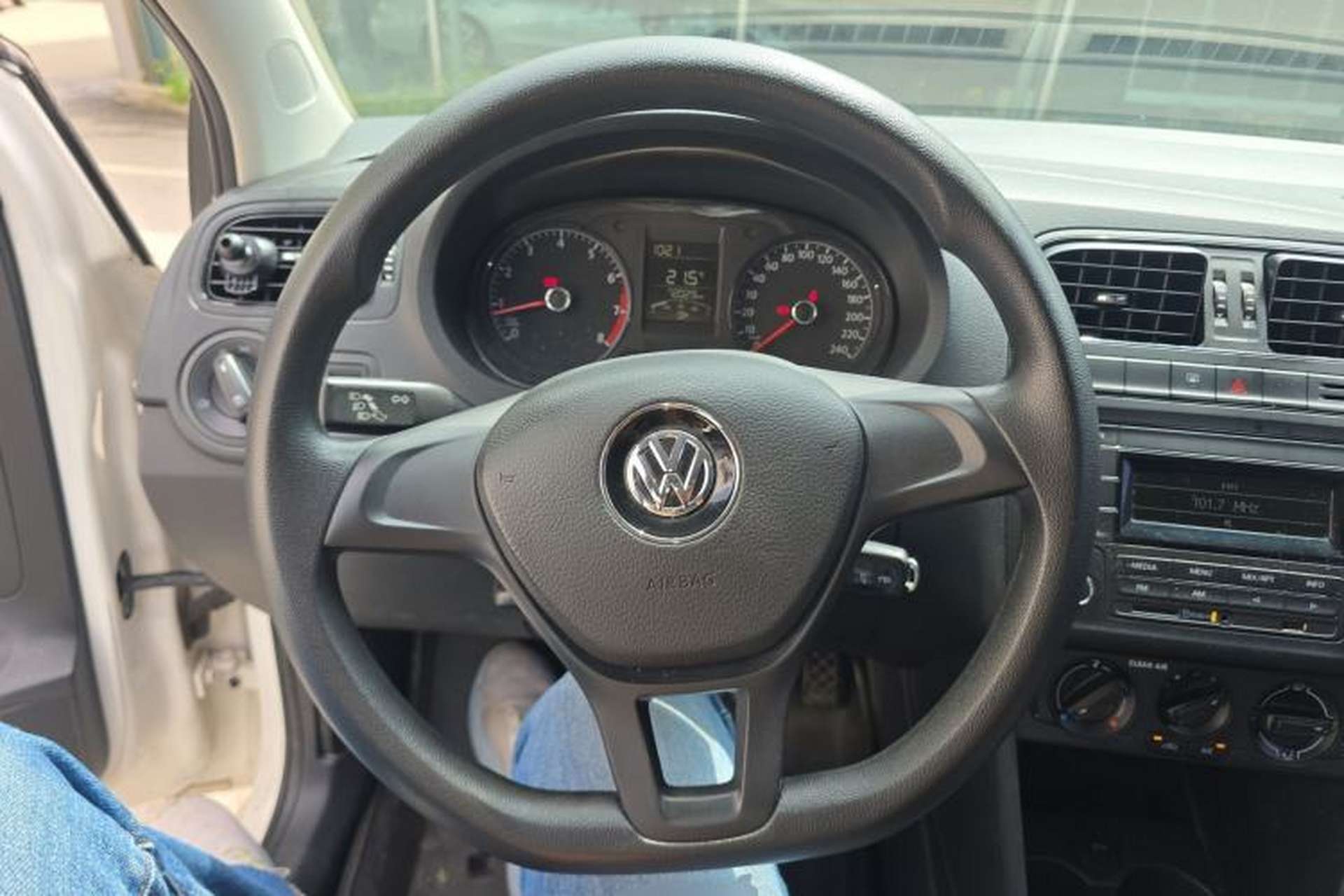 Used Volkswagen Polo 2016 1.4L Manual Fashion Model Steering Wheel