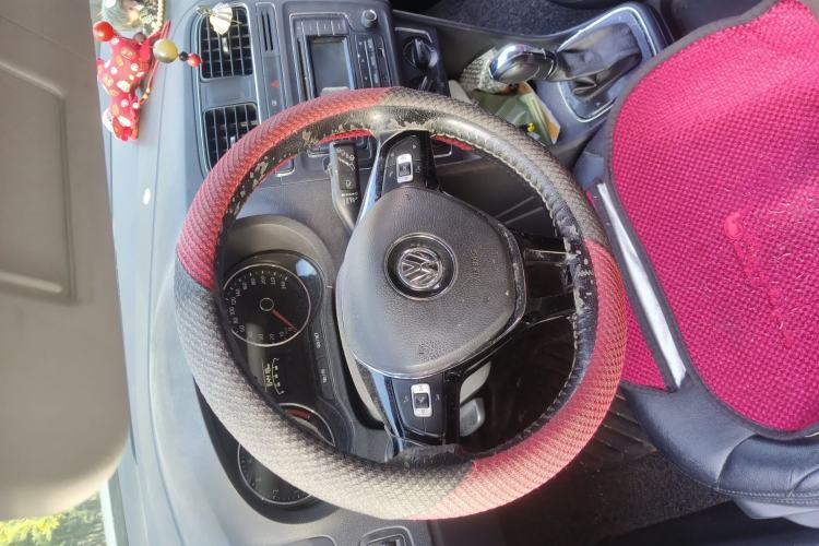 Used Volkswagen Polo 2016 1.6L Automatic Comfort Model Steering Wheel