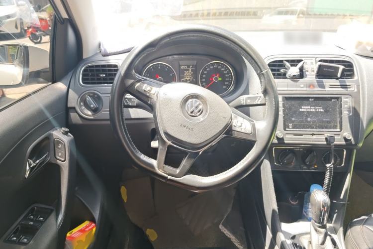Used Volkswagen Polo 2016 1.6L Automatic Comfort Model Steering Wheel