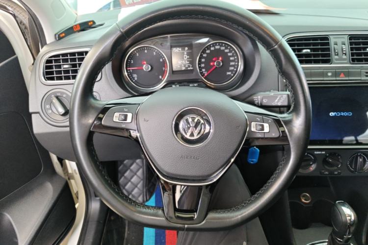 Used Volkswagen Polo 2016 1.6L Automatic Comfort Model Steering Wheel