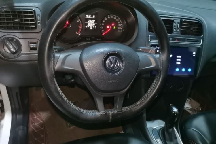 Used Volkswagen Polo 2016 1.4L Automatic Trendy Model Steering Wheel