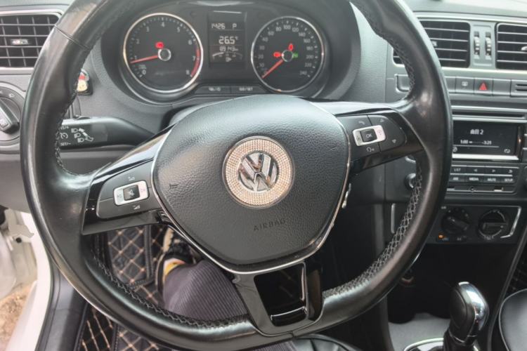 Used Volkswagen Polo 2016 1.6L Automatic Comfort Model Steering Wheel