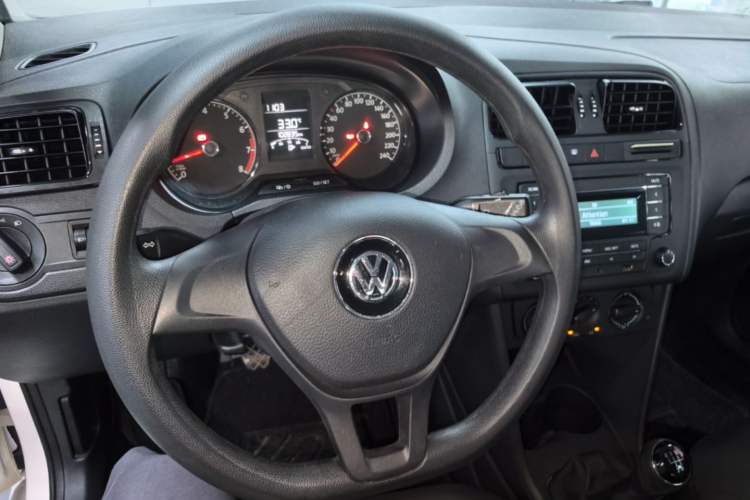Used Volkswagen Polo 2016 1.4L Manual Fashion Model Steering Wheel