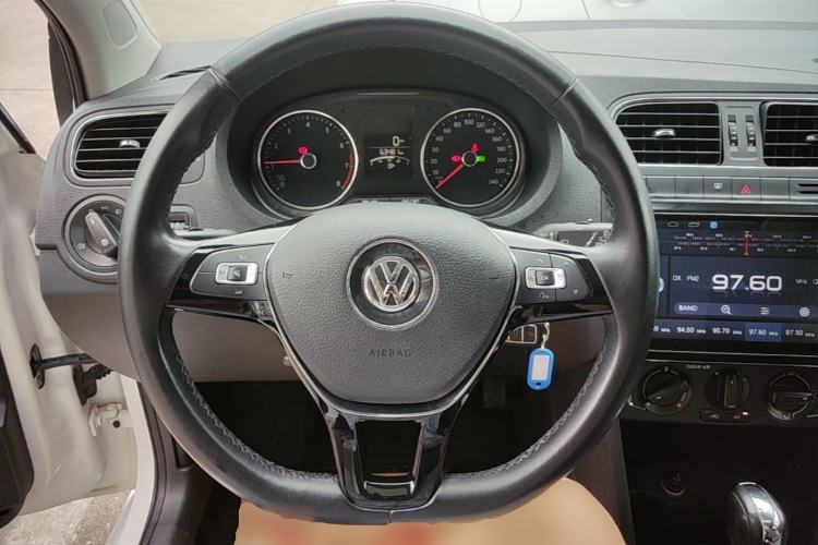Used Volkswagen Polo 2016 1.6L Automatic Comfort Model Steering Wheel