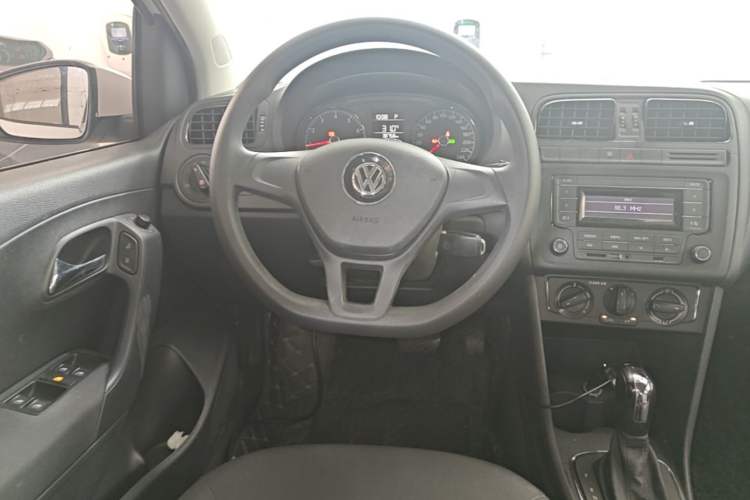 Used Volkswagen Polo 2016 1.4L Automatic Trendy Model Steering Wheel