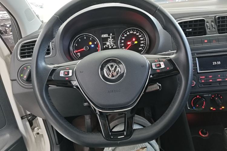 Used Volkswagen Polo 2016 1.6L Automatic Comfort Model Steering Wheel