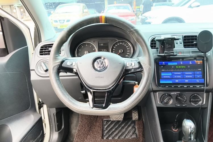Used Volkswagen Polo 2016 1.6L Automatic Comfort Model Steering Wheel
