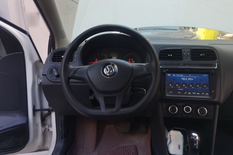 Used Volkswagen Polo 2016 1.4L Automatic Trendy Model Steering Wheel